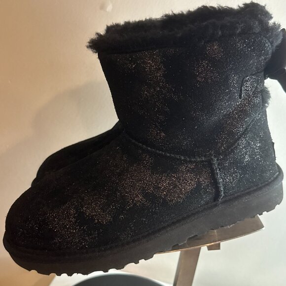 UGG Women's Mini Bailey Bow Glimmer Black Boots size 7 New No Box 1125795 - Picture 4 of 9